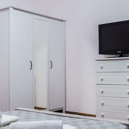 Central Apartment Plovdiv Bagian luar foto