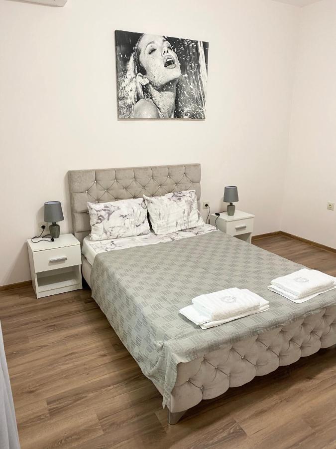 Central Apartment Plovdiv Bagian luar foto