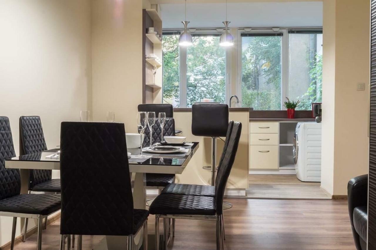 Central Apartment Plovdiv Bagian luar foto